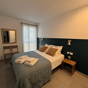 Nuevo En El Centro Con Garaje , Cadaques Spain